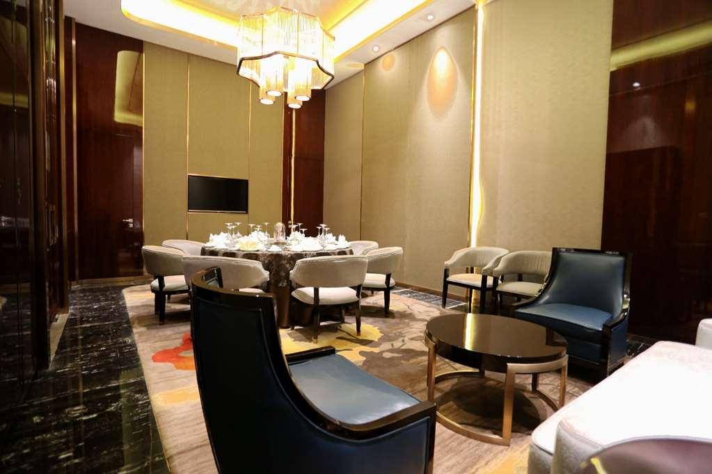 Grand Skylight International Hotel Пекін Ресторан фото